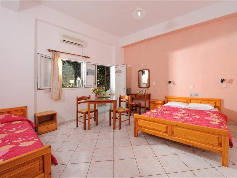 Primavera Beach Hotel Studios & Apartments Malia Exterior foto